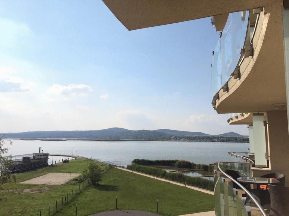 Vízparti wellness apartman Velence Apartamento Exterior foto